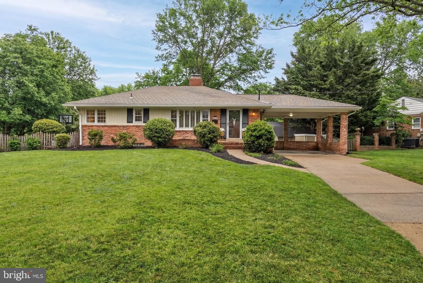 7911 Bainbridge Road