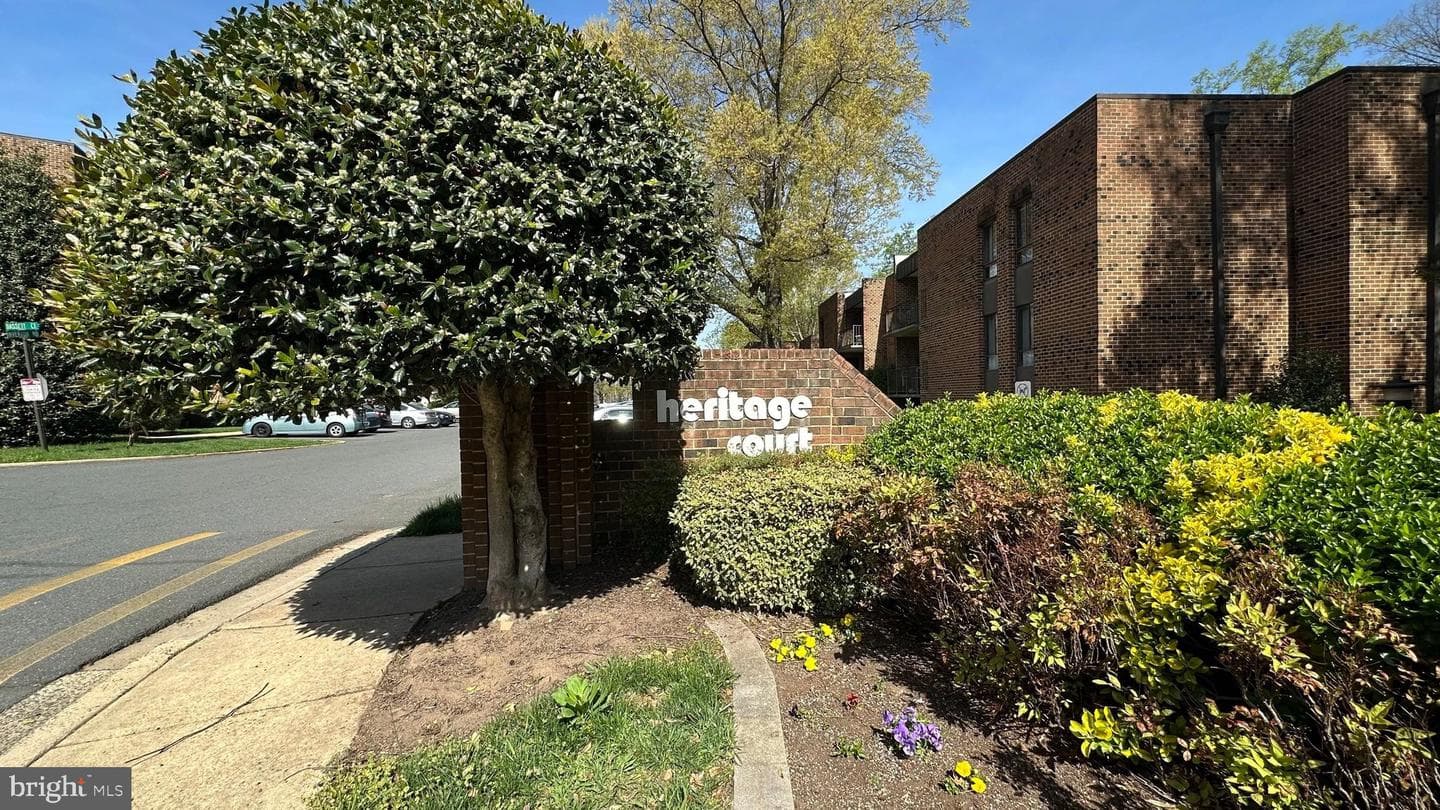 7800 Dassett Court #204 photo 2
