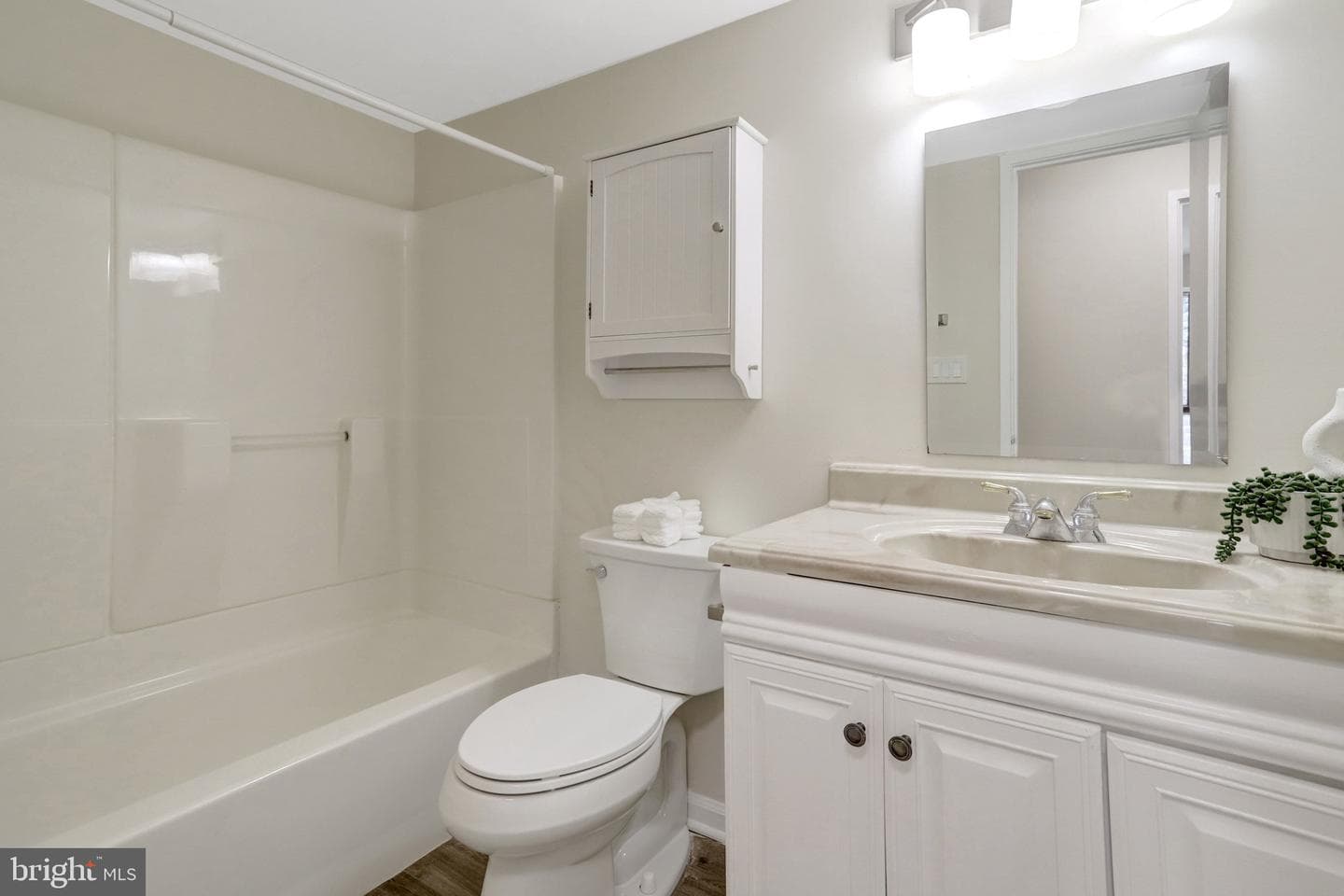 7800 Dassett Court #204 photo 30