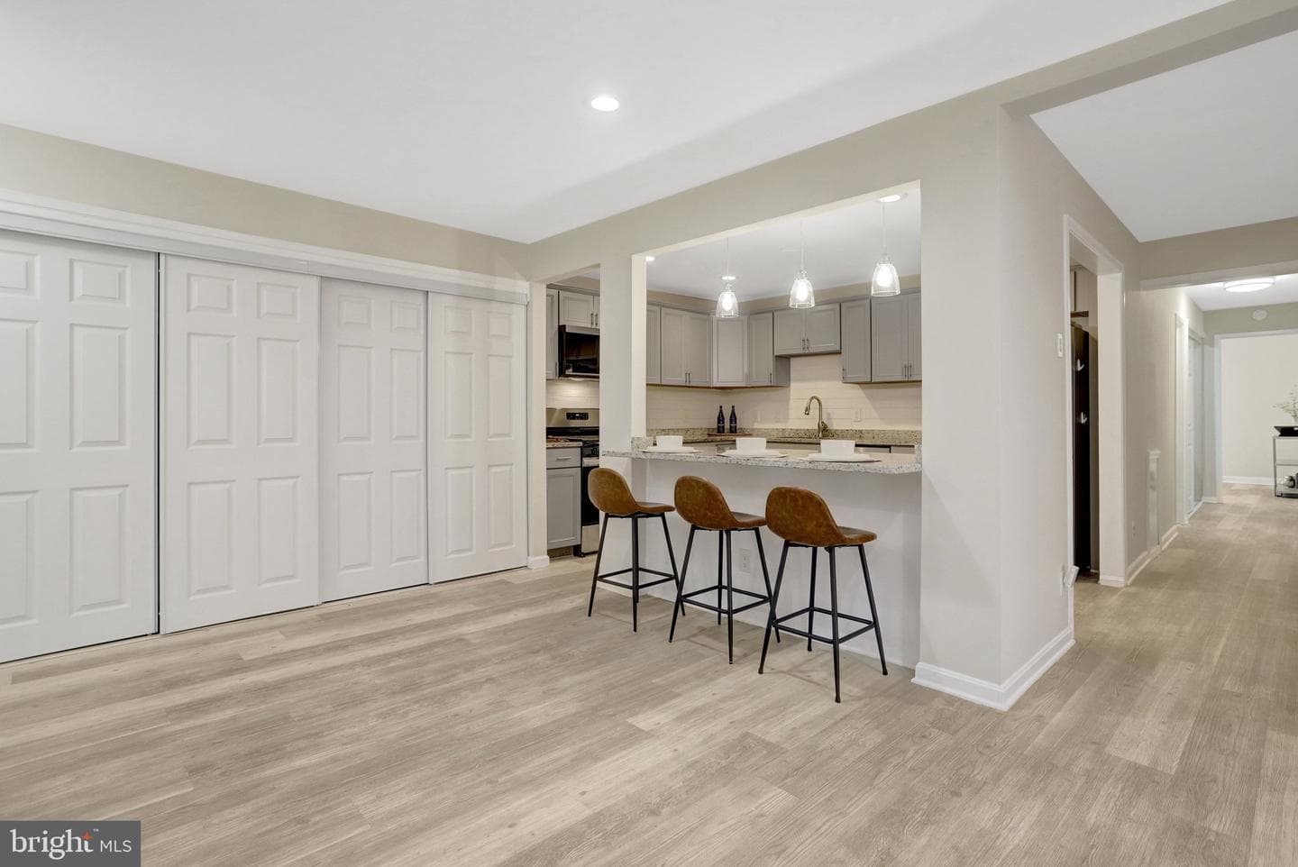 7800 Dassett Court #204 photo 5
