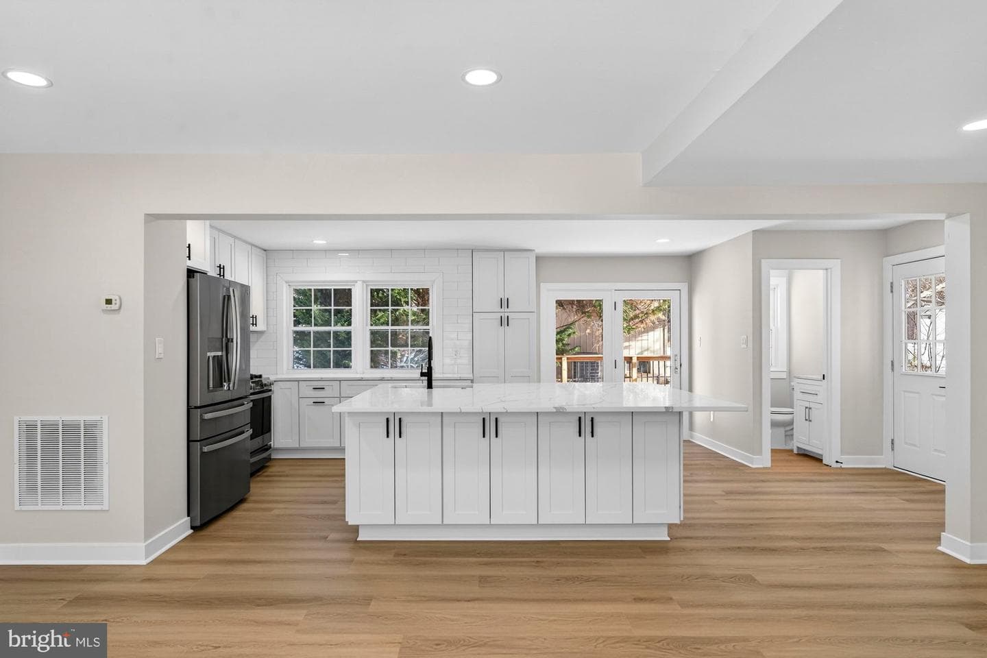 8612 Cottage Street photo 11