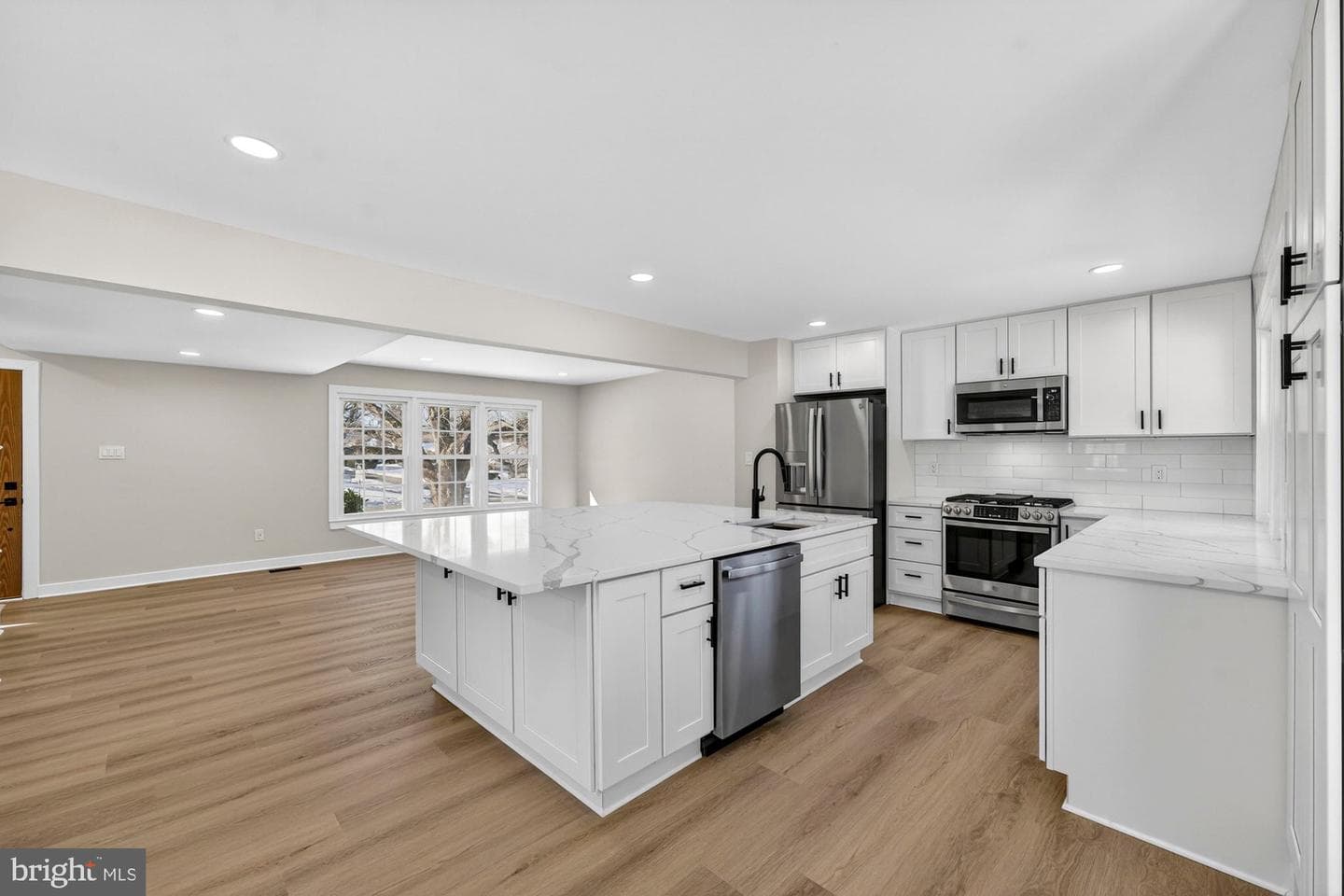 8612 Cottage Street photo 14