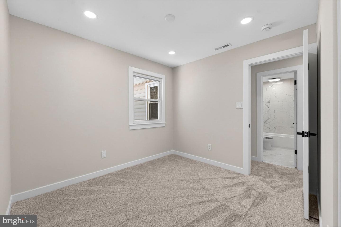 8612 Cottage Street photo 36