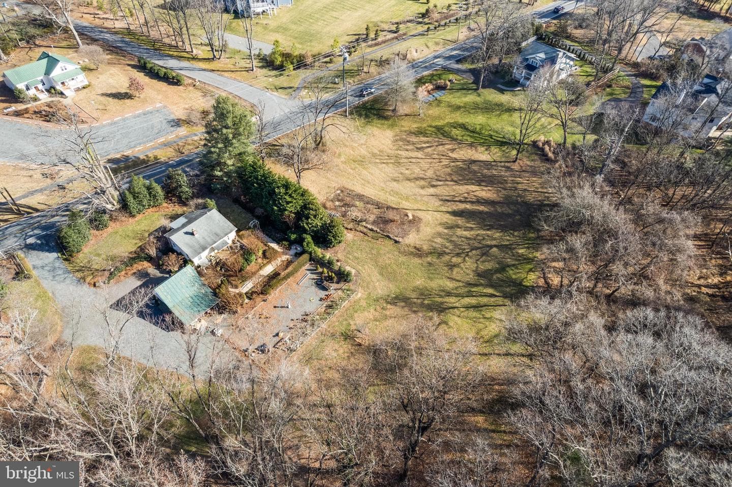 9813 Georgetown Pike photo 4