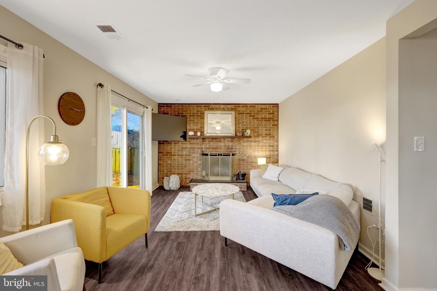 2155 Veenendaal Court photo 15