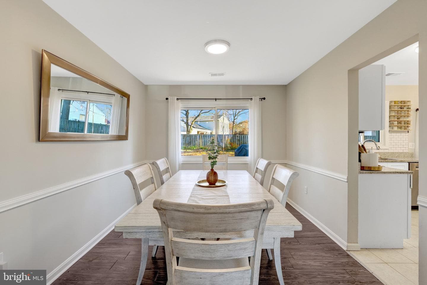 2155 Veenendaal Court photo 6