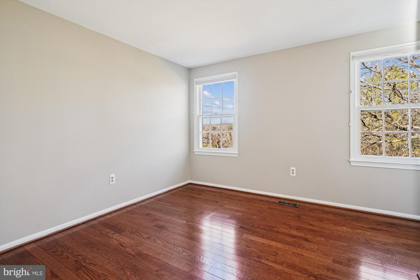 12179 Queens Brigade Drive photo 31
