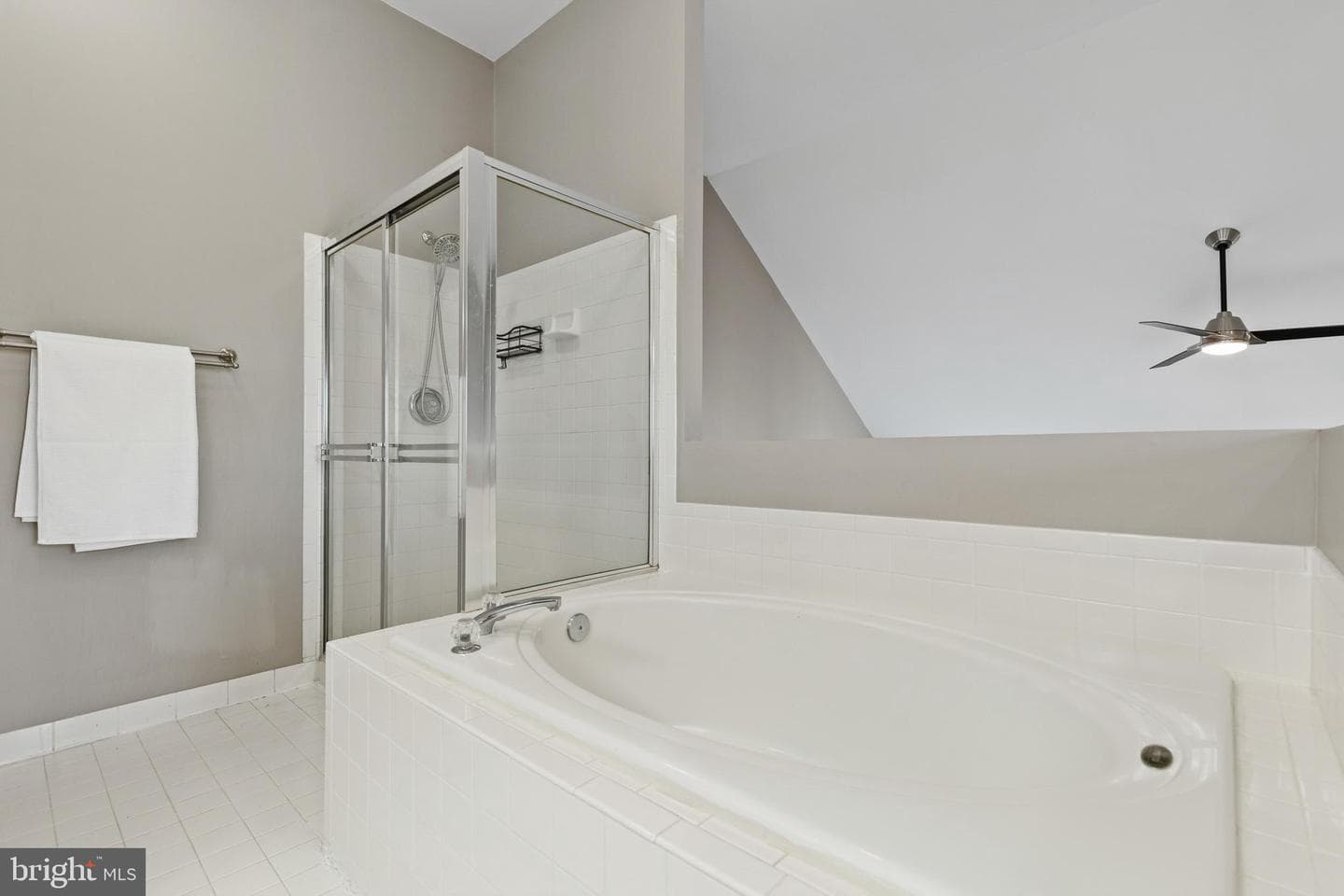 2558 James Monroe Circle photo 17