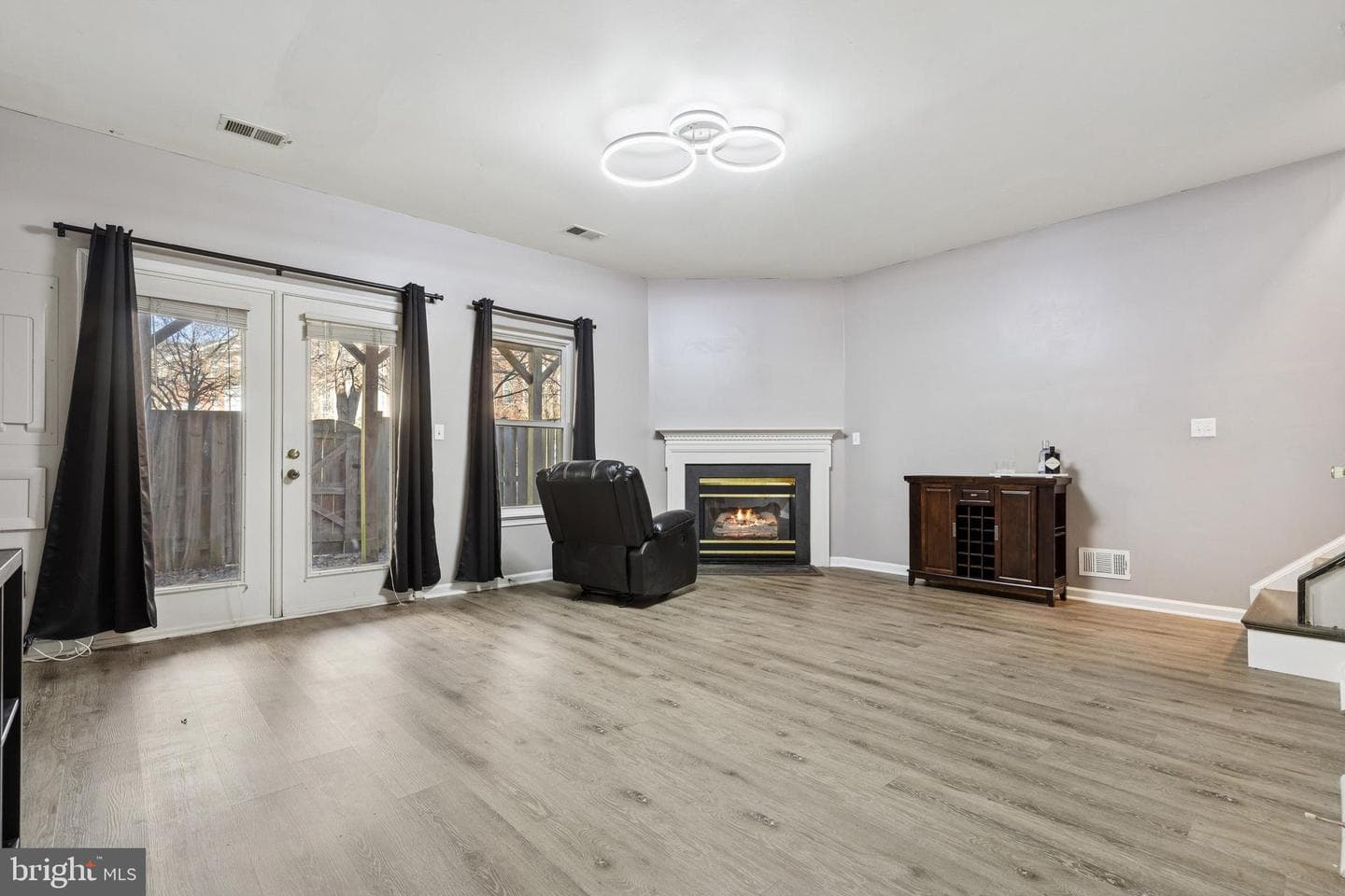 2558 James Monroe Circle photo 22