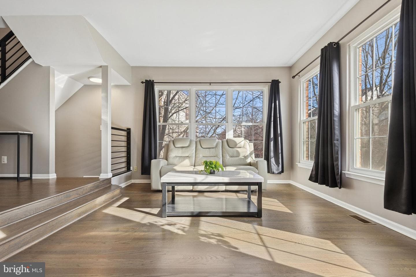 2558 James Monroe Circle photo 3