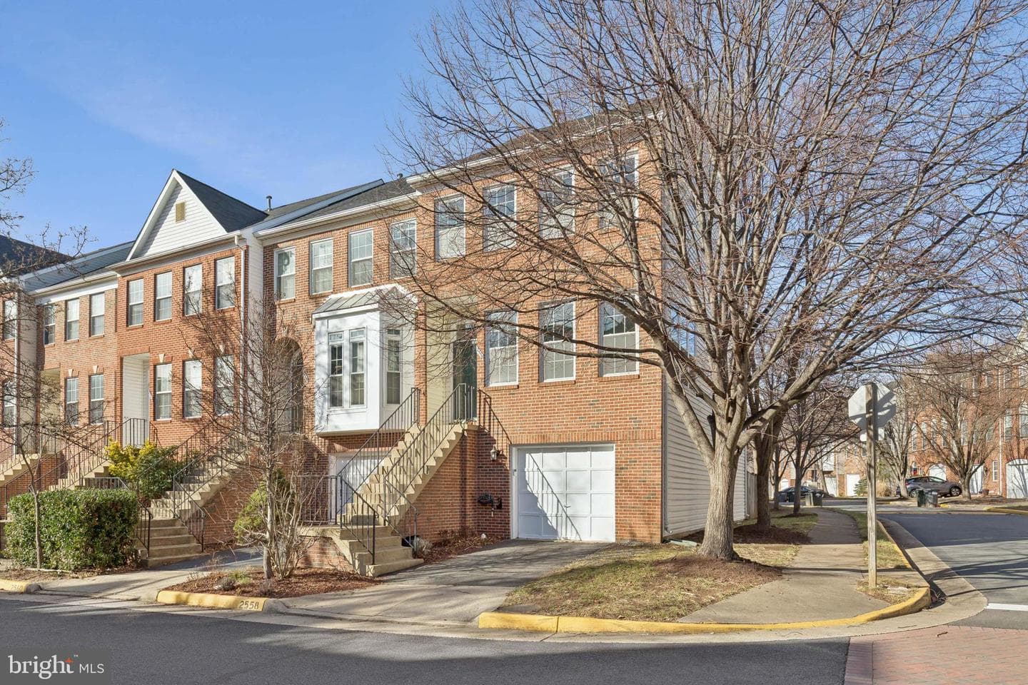 2558 James Monroe Circle photo 34