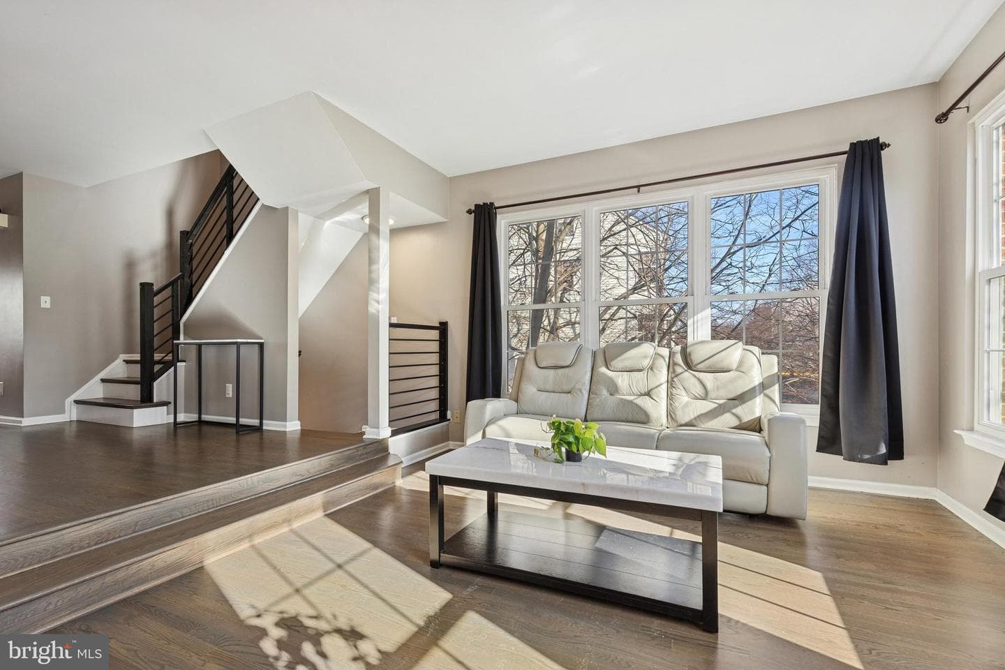 2558 James Monroe Circle photo 4