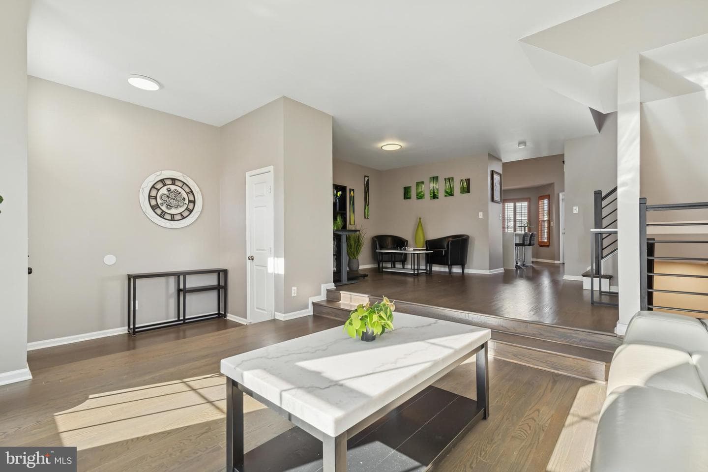 2558 James Monroe Circle photo 5
