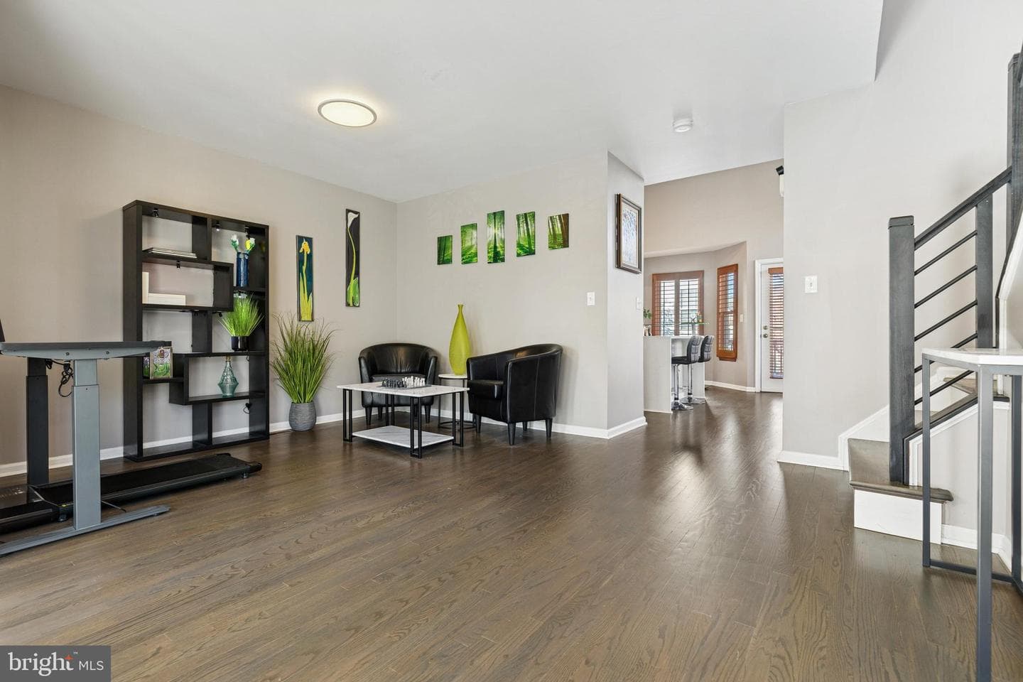 2558 James Monroe Circle photo 6