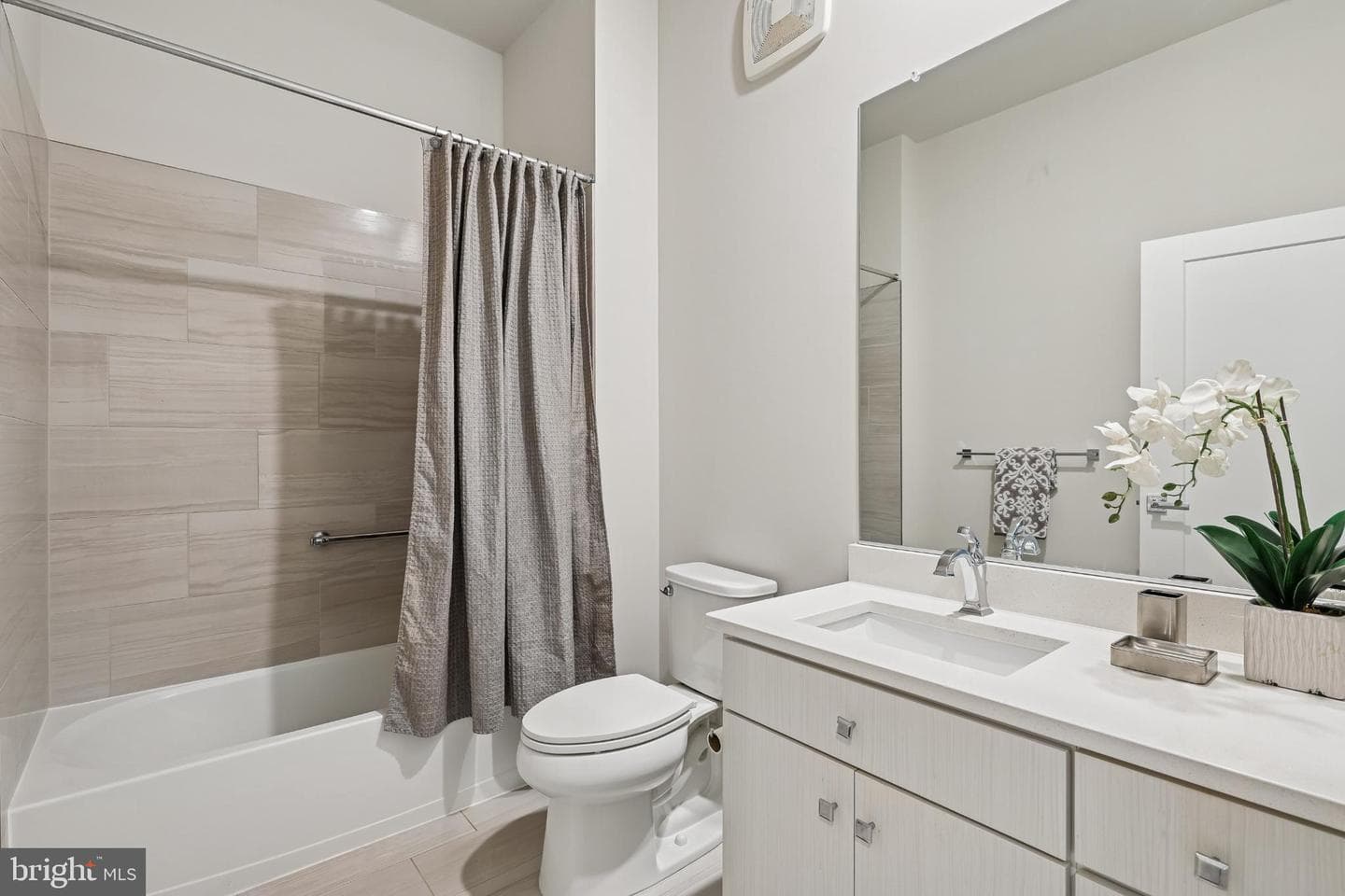 1761 Old Meadow Road #517 photo 27