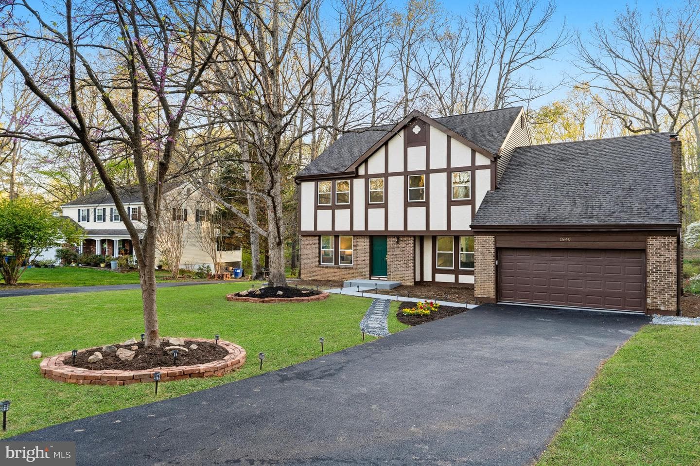 1840 Post Oak Trail photo 2