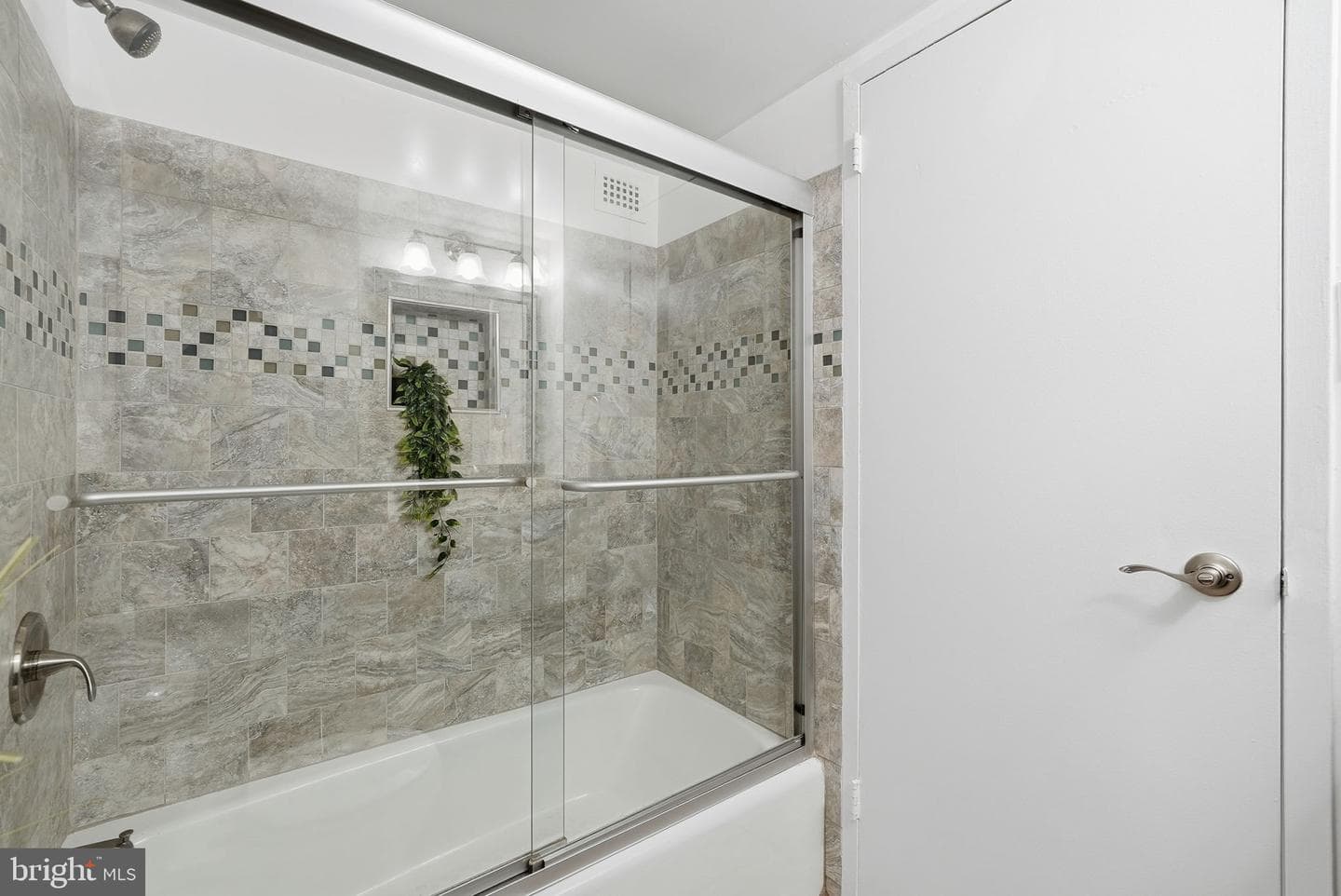 2311 Pimmit Drive #105 photo 16