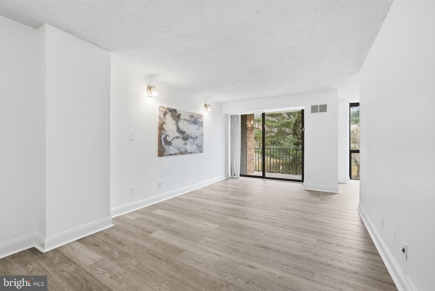 2311 Pimmit Drive #105 photo 2