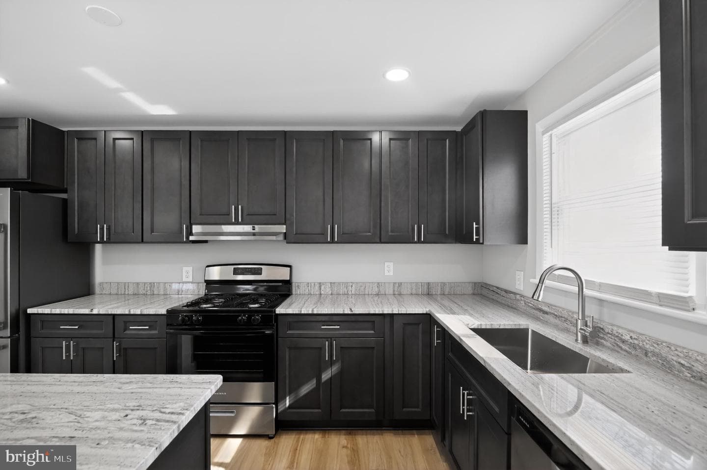7605 Pollen Street photo 11