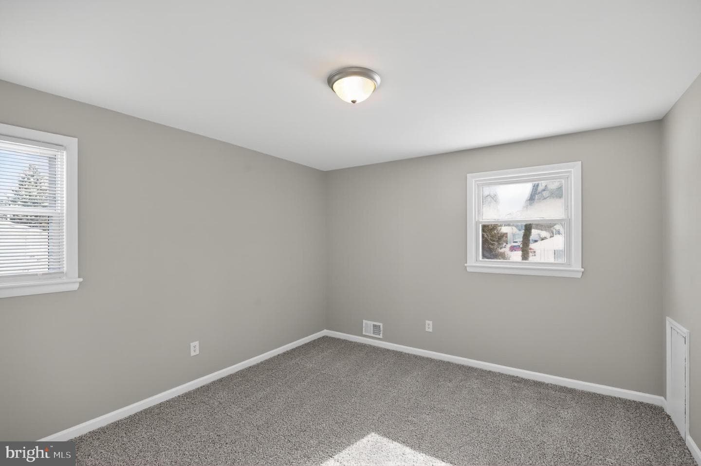 7605 Pollen Street photo 19
