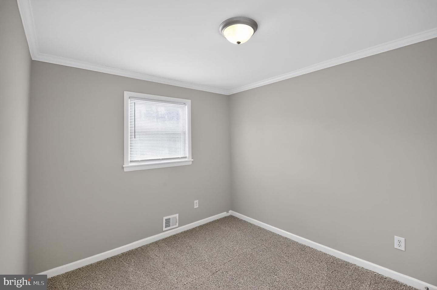 7605 Pollen Street photo 20