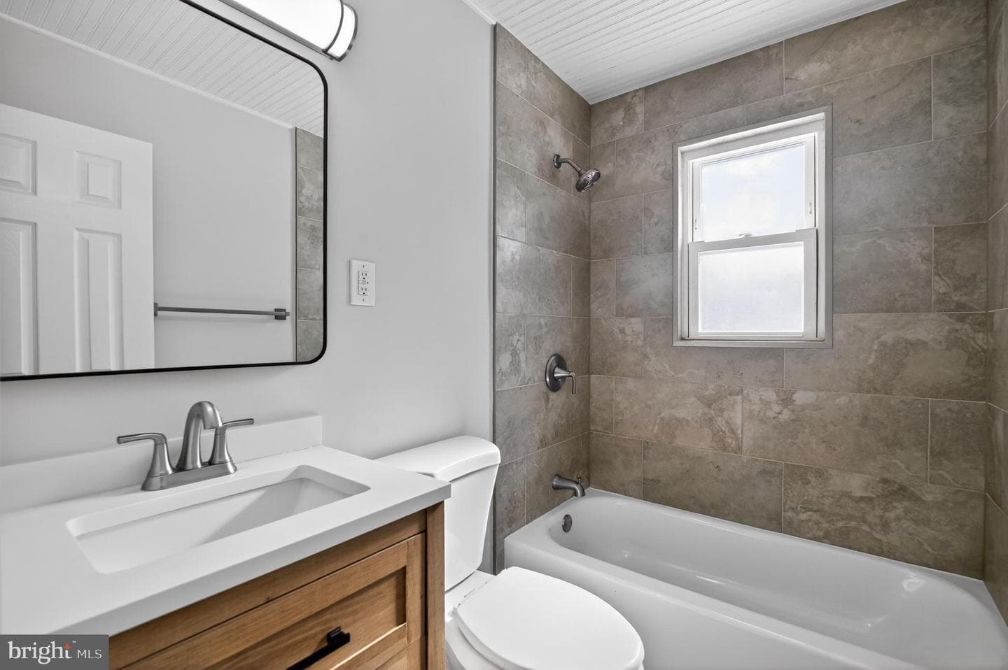 7605 Pollen Street photo 4
