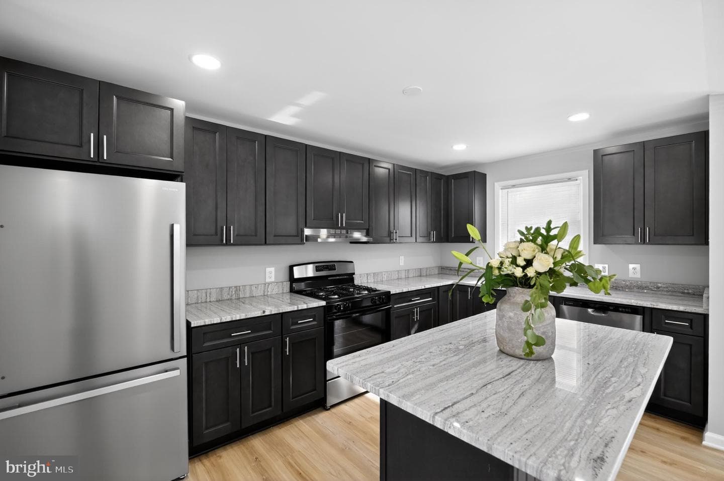 7605 Pollen Street photo 9
