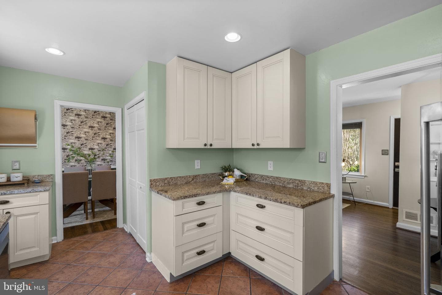 7005 Grove Road photo 19