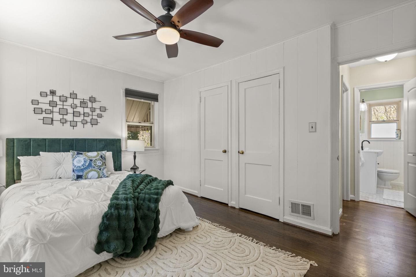7005 Grove Road photo 29