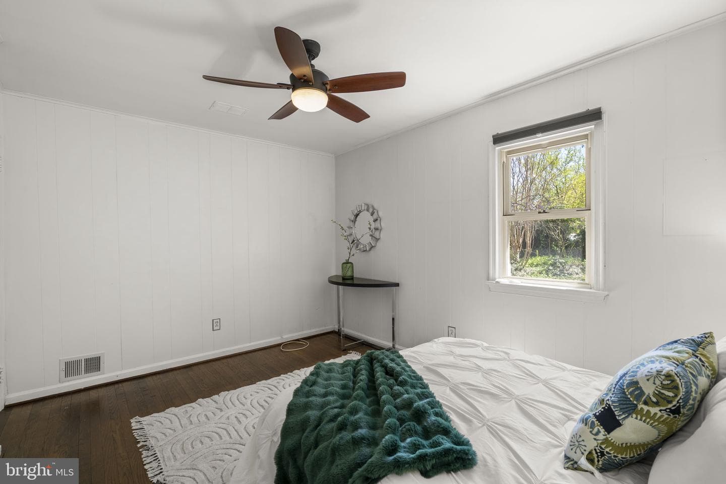7005 Grove Road photo 30