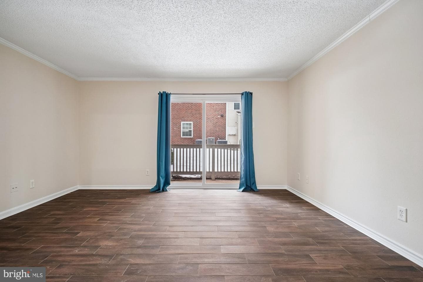 1536 Lincoln Way #101 photo 13