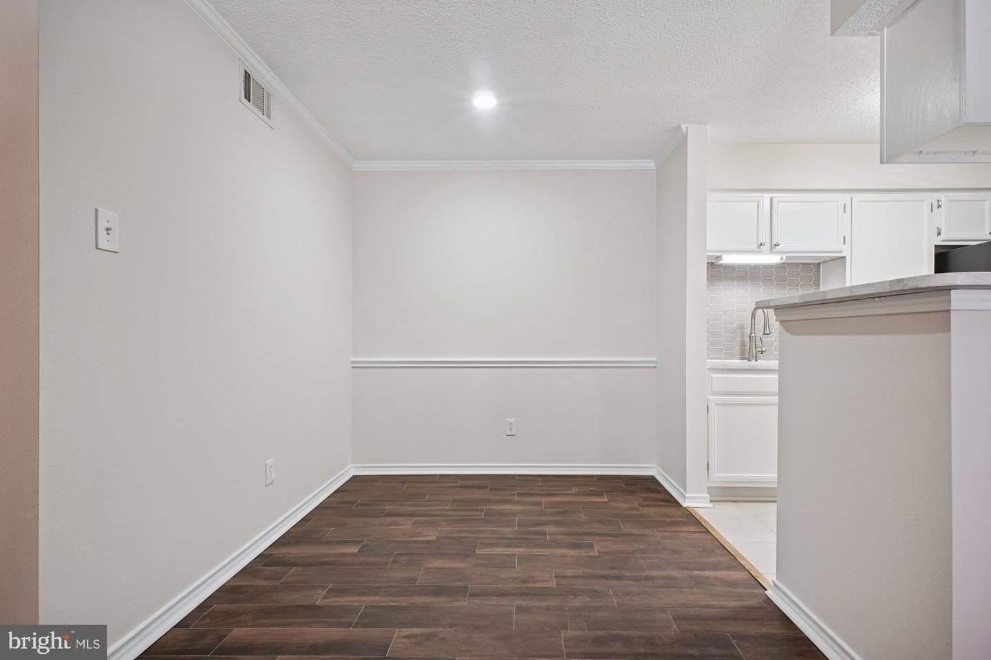 1536 Lincoln Way #101 photo 17
