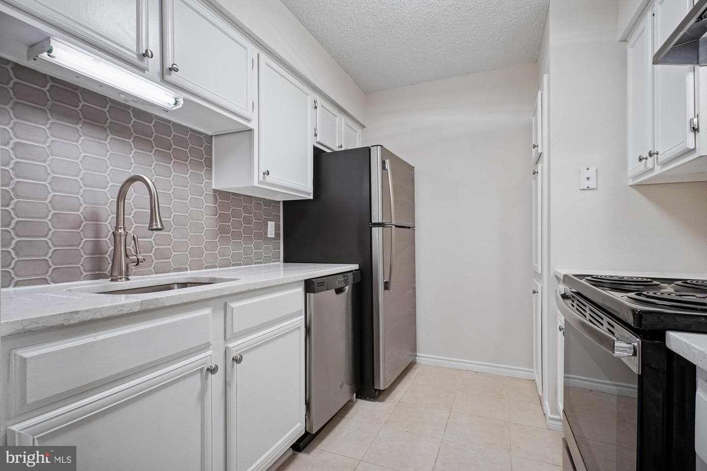 1536 Lincoln Way #101 photo 21