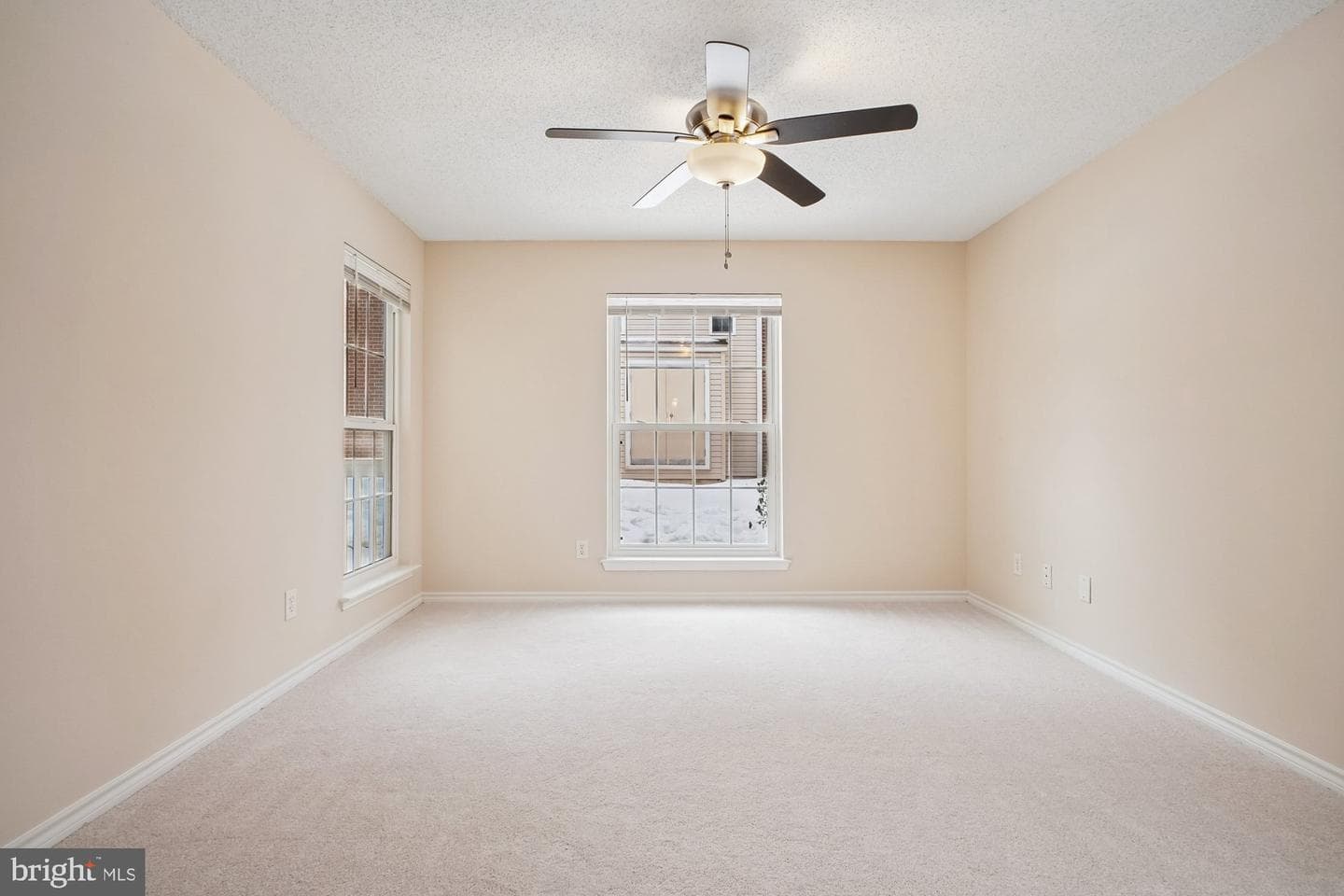 1536 Lincoln Way #101 photo 25