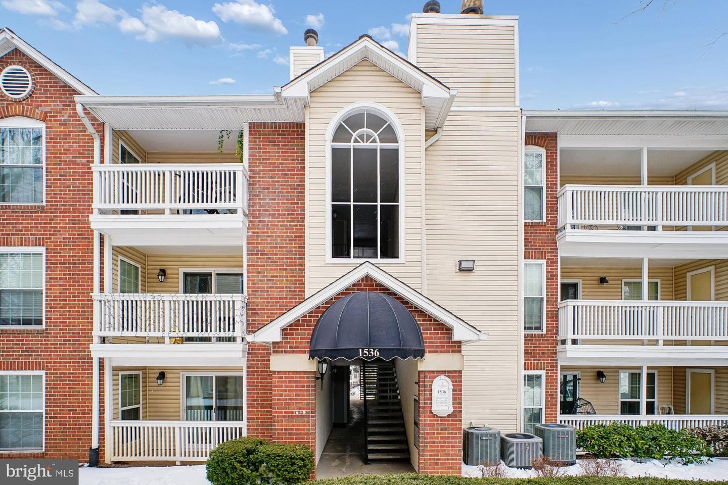1536 Lincoln Way #101 photo 3