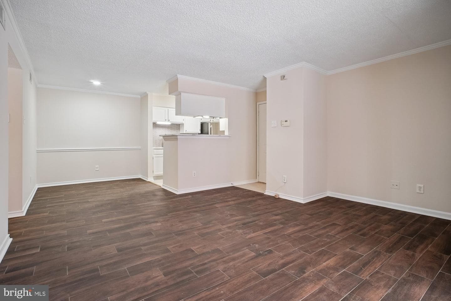 1536 Lincoln Way #101 photo 9