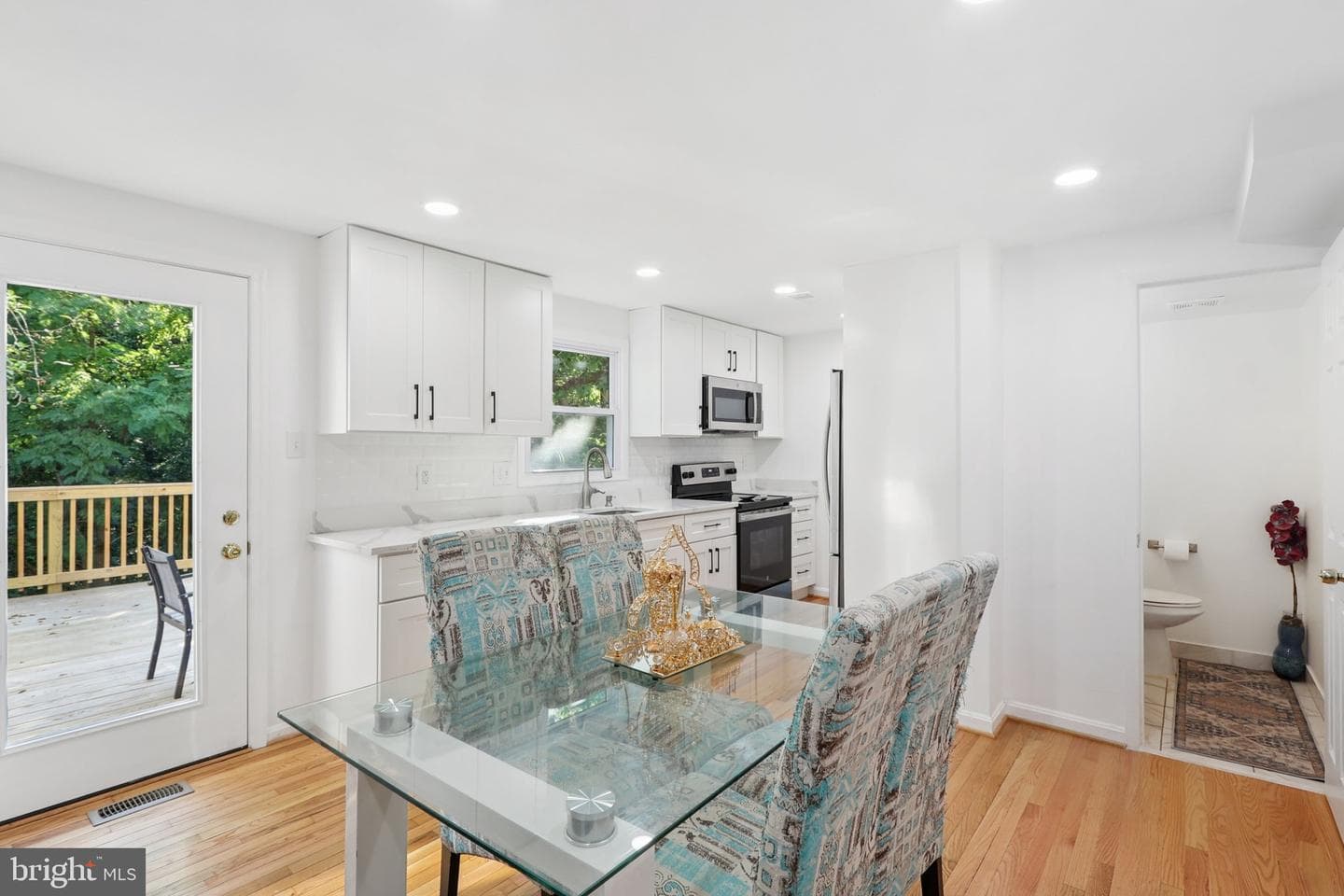 6246 Hillside Road photo 12