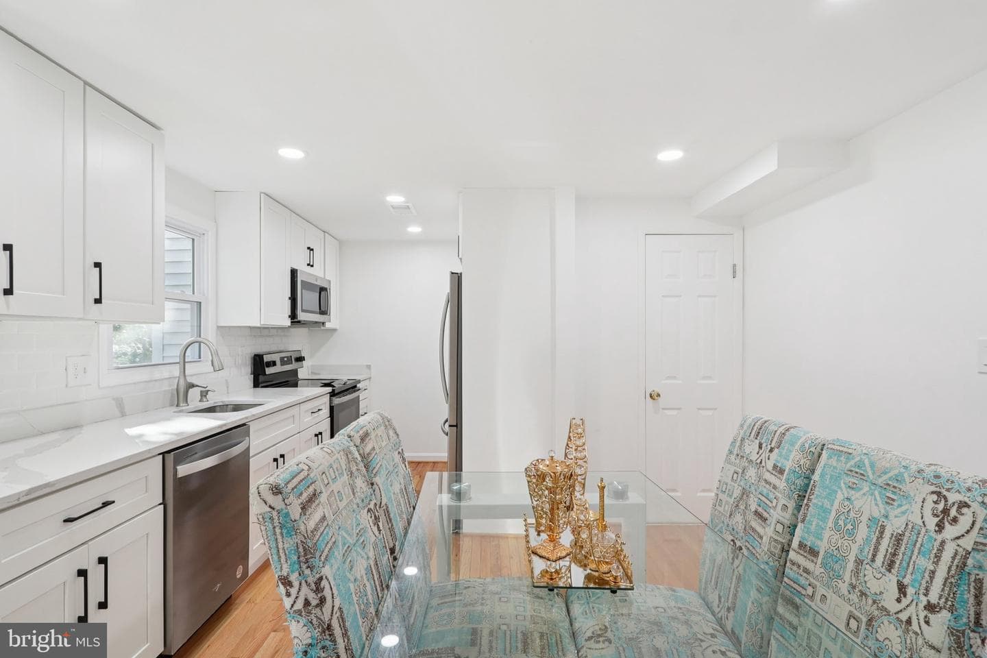6246 Hillside Road photo 14