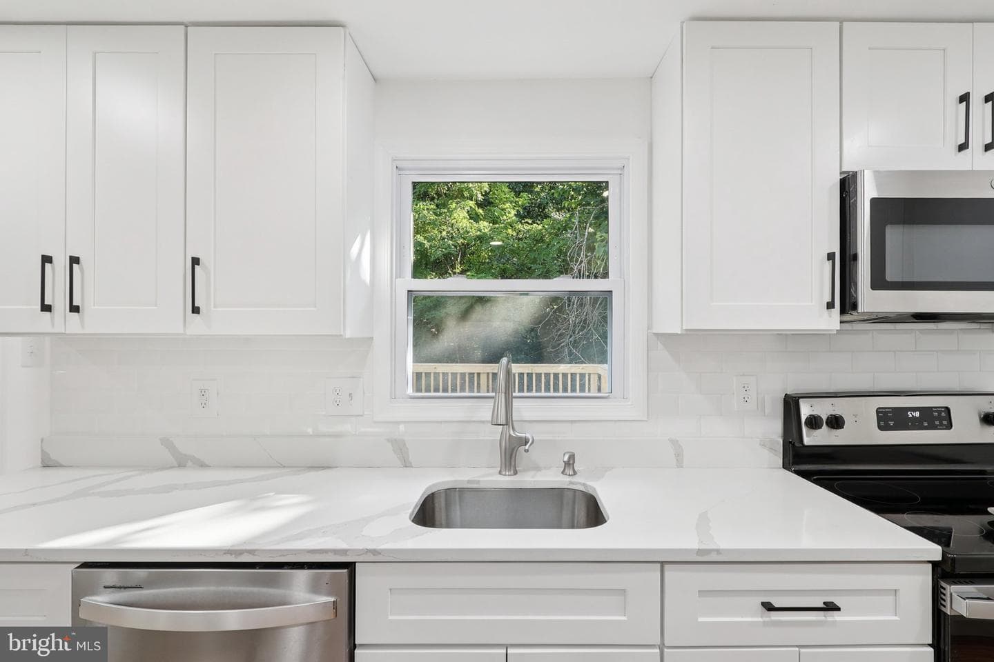 6246 Hillside Road photo 18