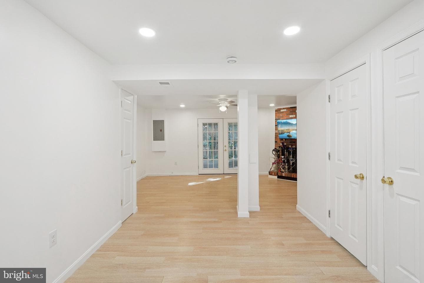 6246 Hillside Road photo 8