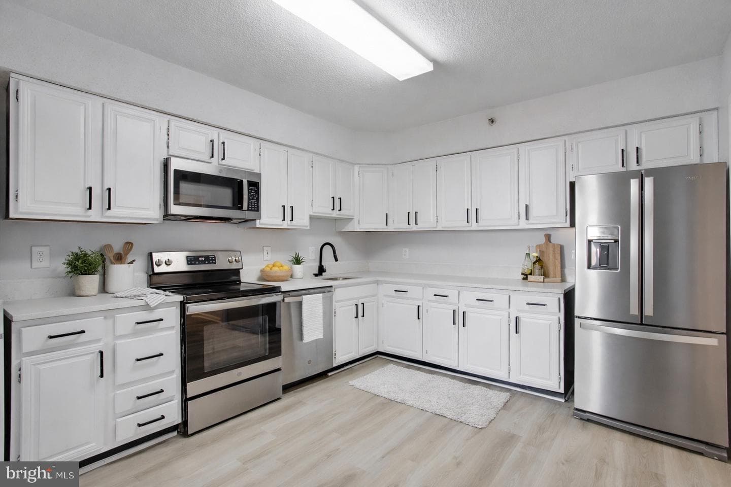 3713 S George Mason Dr # 1506 photo 5
