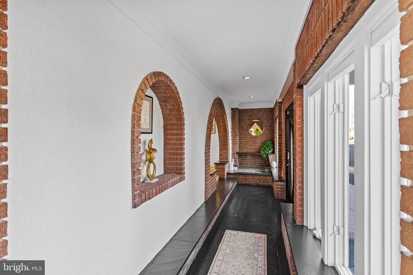 2628 Woodley Place photo 3