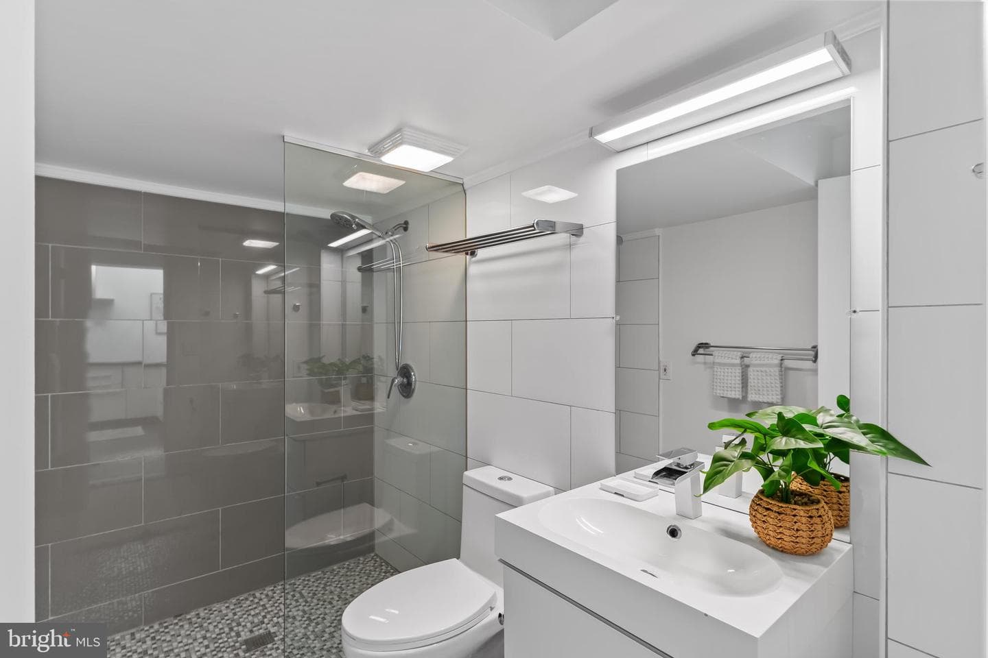 2628 Woodley Place photo 47