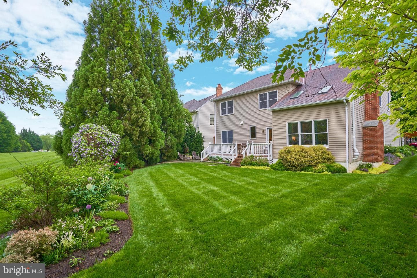 10812 Crippen Vale Court photo 2
