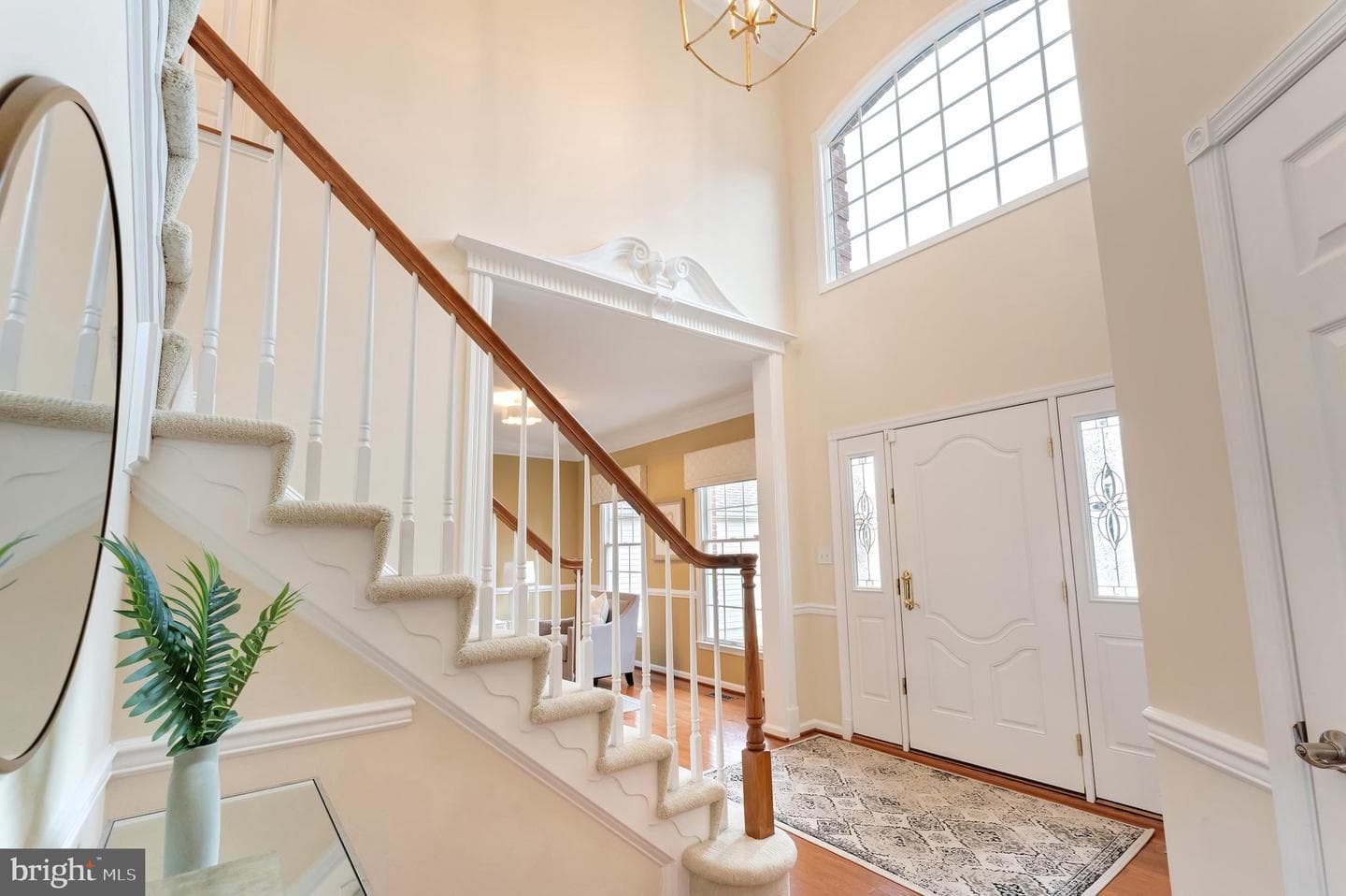10812 Crippen Vale Court photo 3