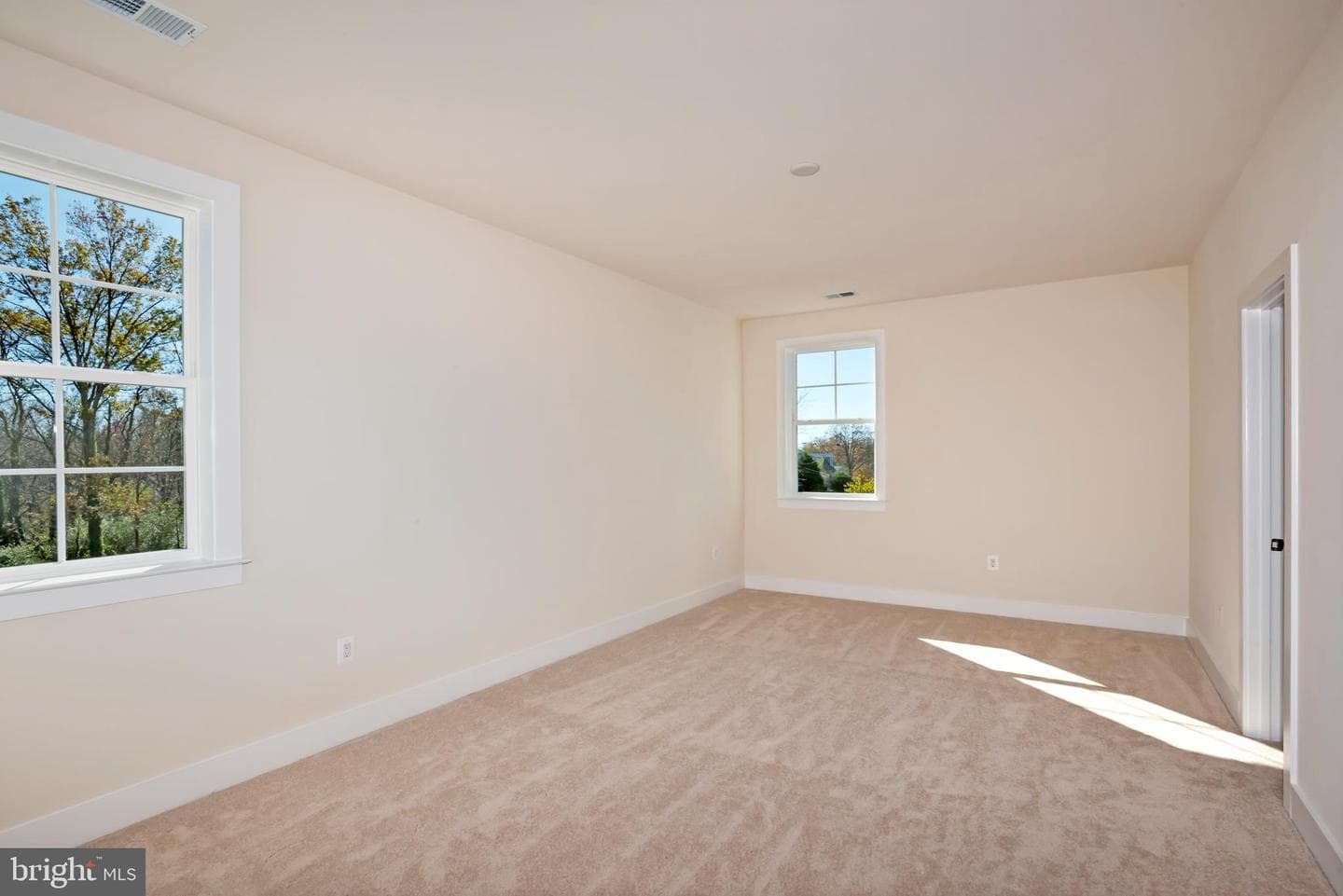 8753 Southern Oaks Place photo 17