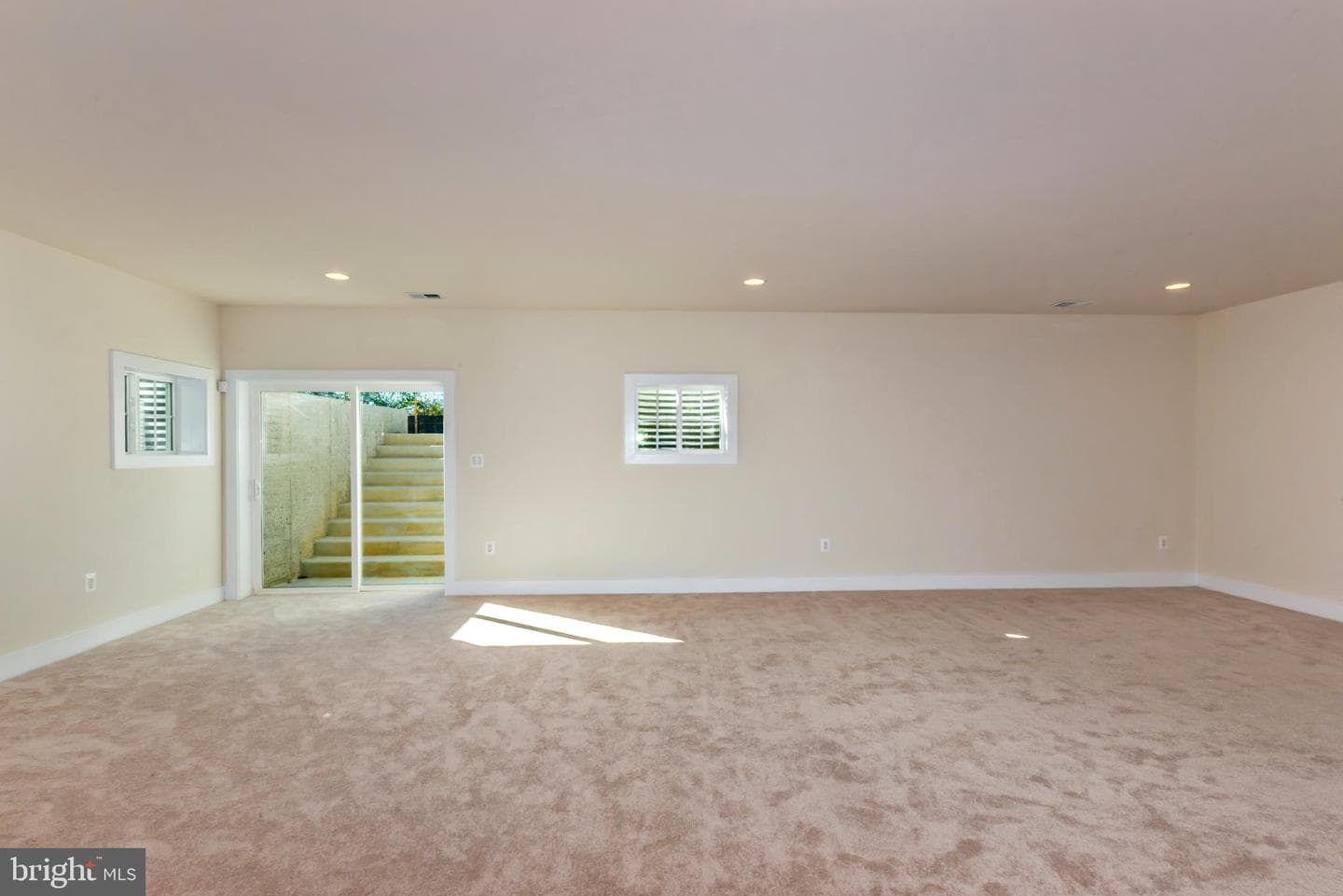 8753 Southern Oaks Place photo 19