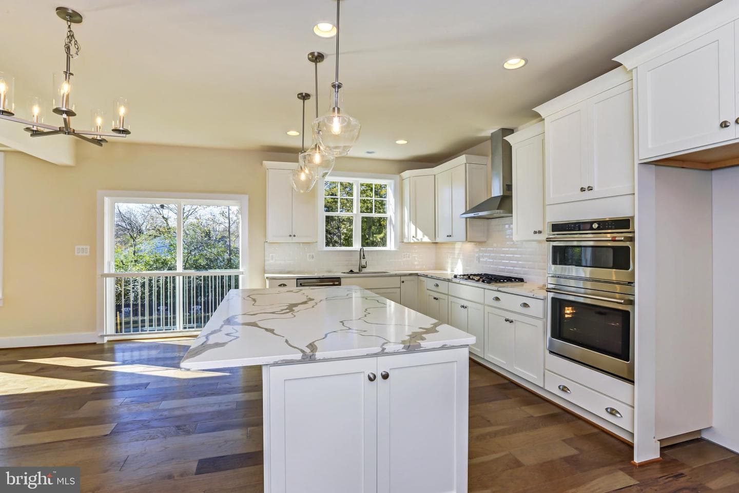 8753 Southern Oaks Place photo 4