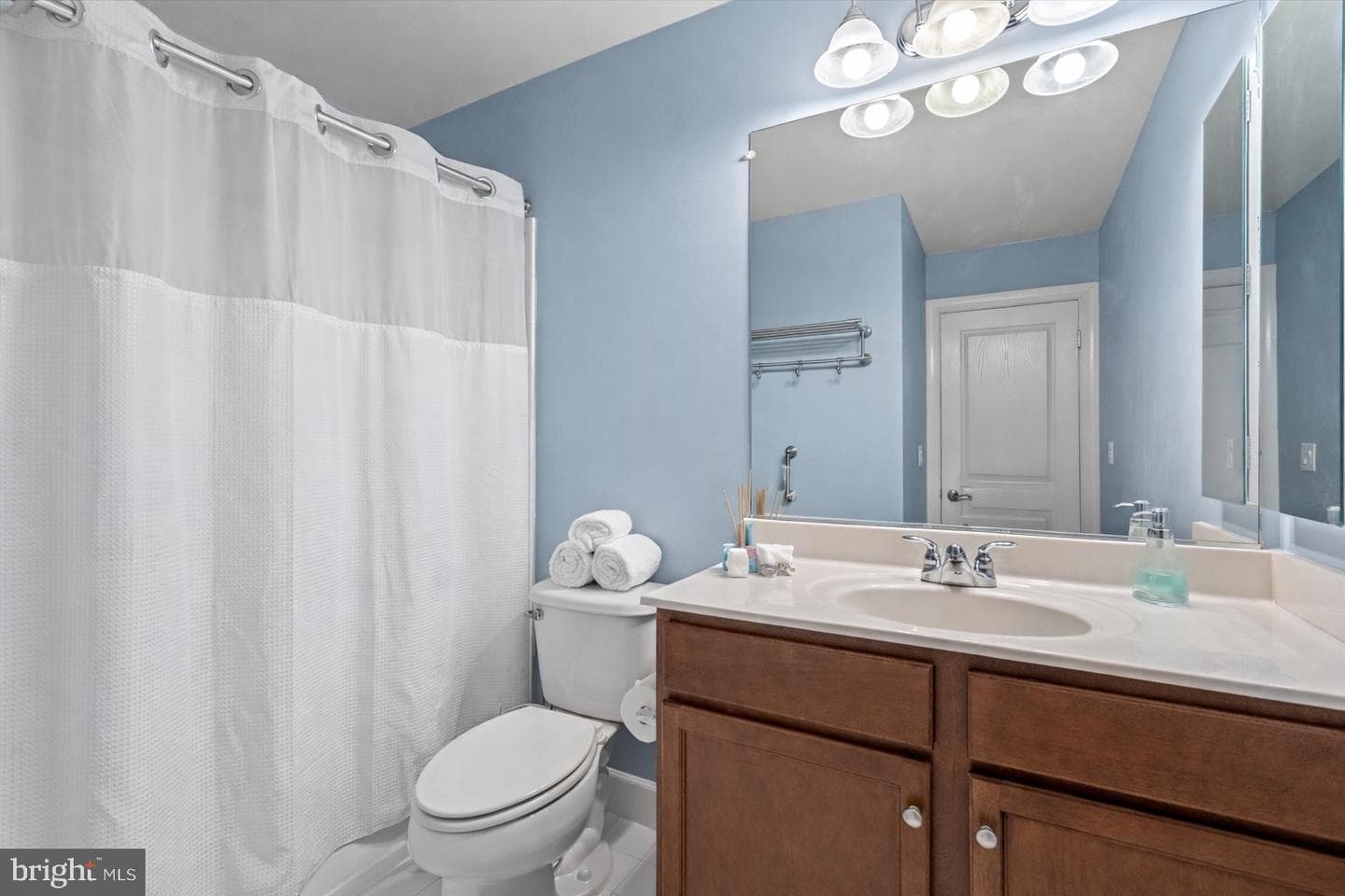 6223 Summit Point Court photo 11