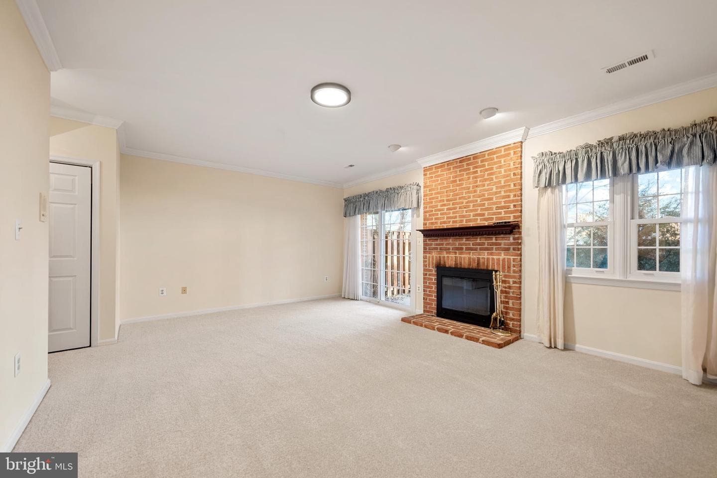 6489 Sharon Kay Court photo 33